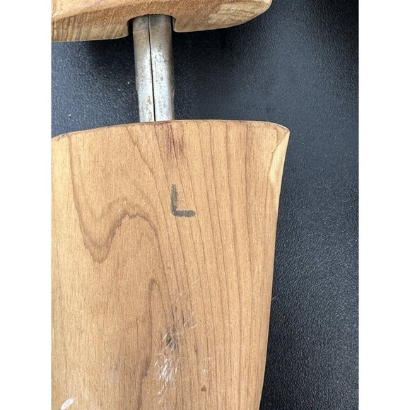 MEN'S FLORSHEIM SHOE TREES CEDAR WOOD SIZE Large (AB) - Picture 6 of 6